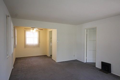 4th image of 60 El Nido Ave APT A