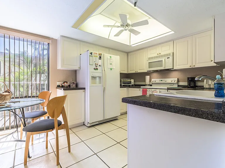5135 Gulf Of Mexico Dr #103 — Photo 6
