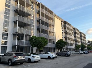 16950 W Dixie Hwy #A-228, North Miami Beach, FL 33160