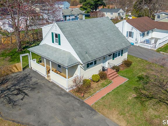 3rd image of 64 Golden Hill Road