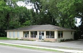 2nd image of 15 NW Santa Fe Blvd