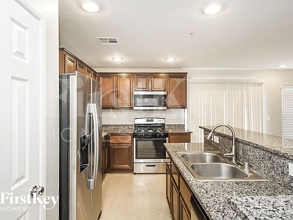 5th image of 1144 Paradise Vista Dr