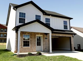 816 Lillian Grace Dr, Clarksville, TN 37043
