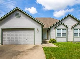 220 Pecan Tree Ave, Lone Jack, MO 64070