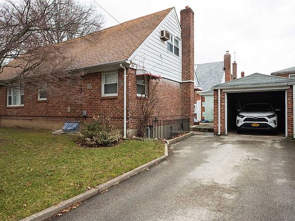 4th image of 21904 43rd Ave