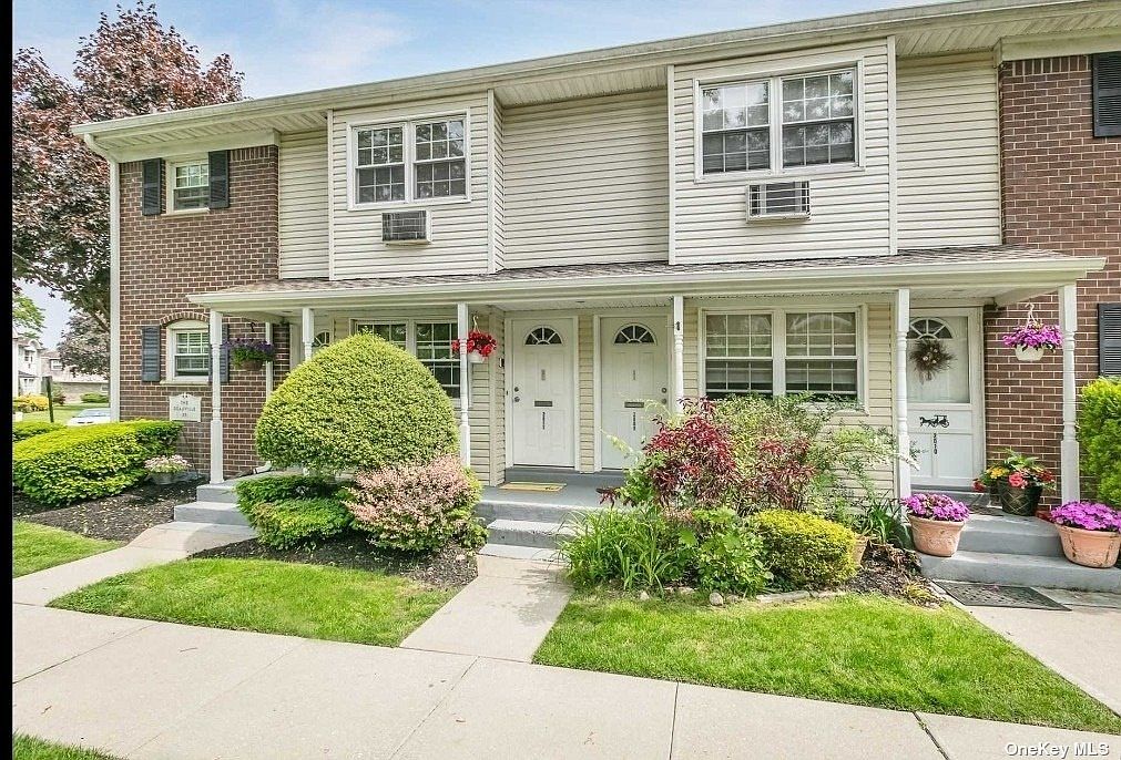 2811 Wilshire Lane UNIT 2811, Oakdale, NY 11769 Zillow