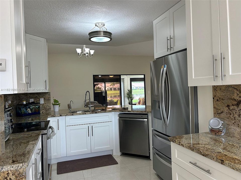 1st image of 5799 Parkwalk Cir W