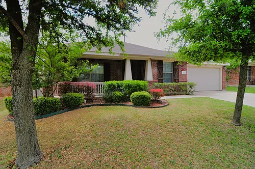 1316 Pepperidge Ln Photo 1