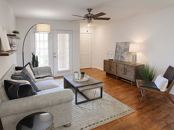 4th image of 8134 Colonial Village Dr #11-208