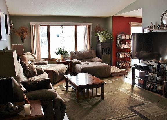 4th image of 2505 Center Lake Dr