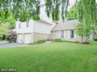 9936 Dellcastle Rd, Gaithersburg, MD 20886