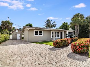 2064 N Suzanne Cir, North Palm Beach, FL 33408
