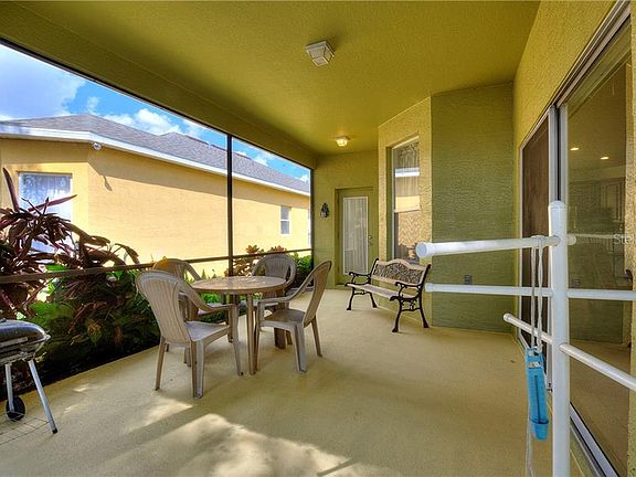 4th image of 157 James Cir