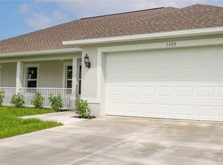 1409 NE 11th Terrace Cpe, Coral, FL 33909