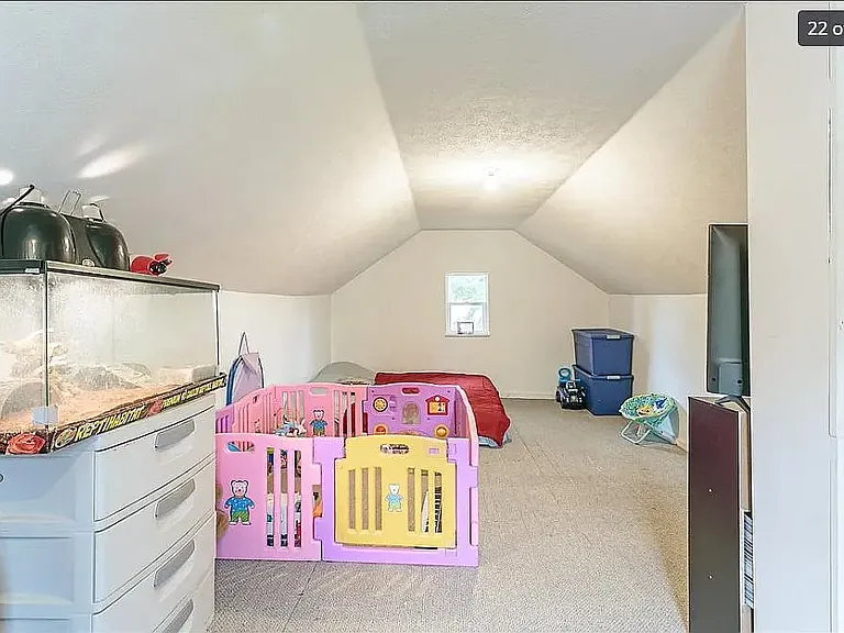 332 Bleacker Rd — Photo 14