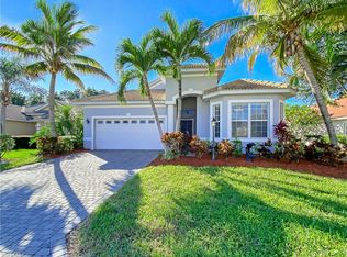 9831 Las Casas Dr, Fort Myers, FL 33919