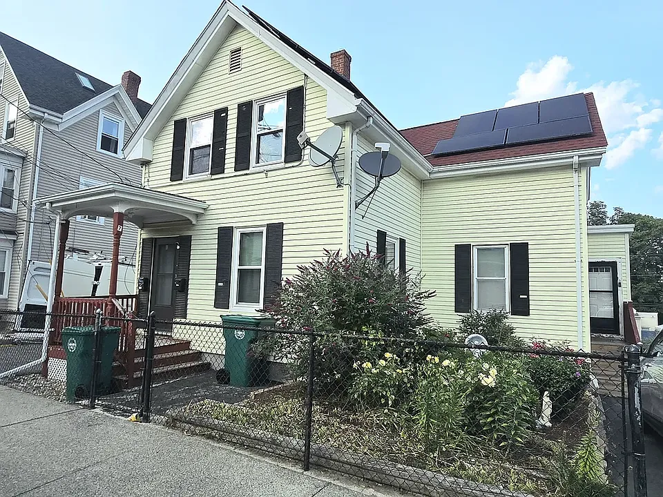 7 Wilson St #2