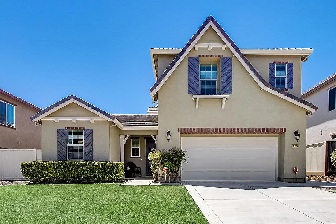 5539 Coachford Way photo 1