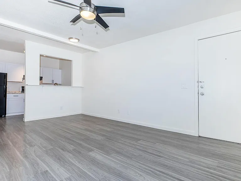 2 bed 1 bath