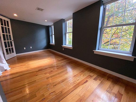 3rd image of 216 Driggs Ave #3F