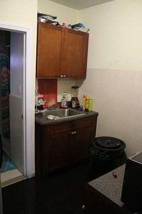 4th image of 101 Belmont Ave