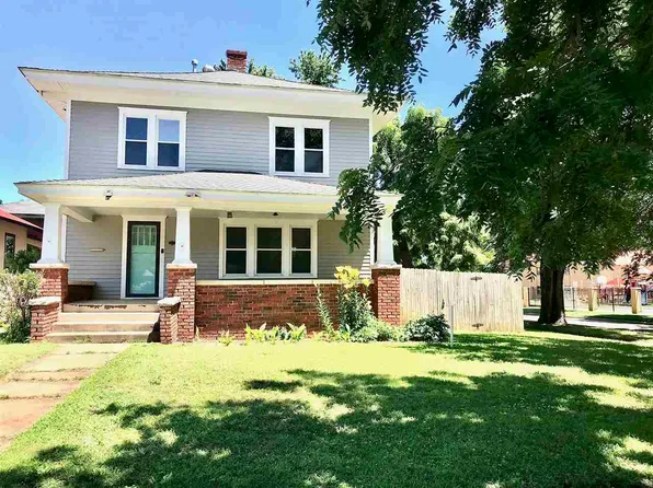 319 S 7th St, Ponca City, OK 74601