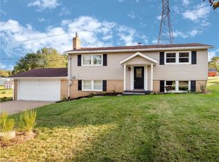 1950 33rd St SW, Canton, OH 44706