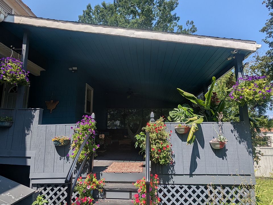 Rear shared Porch and your entry way.