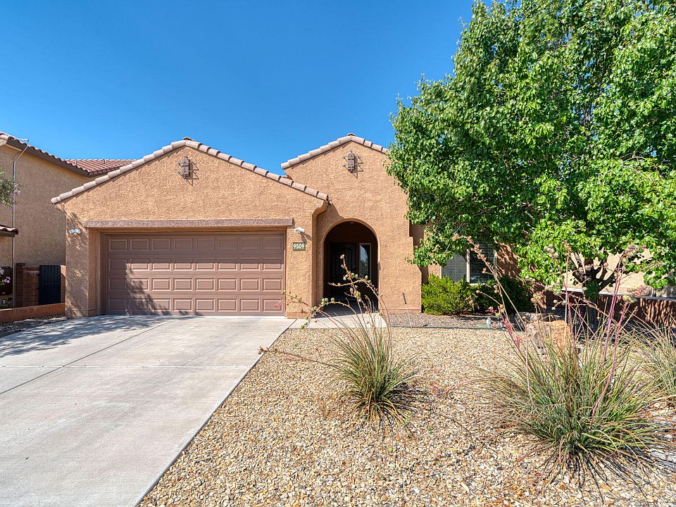 1st image of 9509 Rock View Dr NW