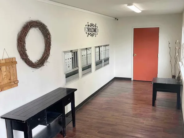 North Point Commons, 2929 N Summit St #1, Toledo, OH 43611