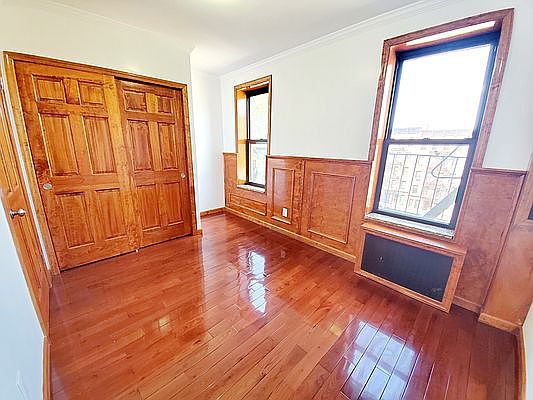 2nd image of 173 E 101st St APT 19