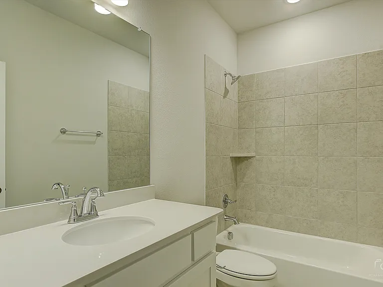 1946 Sweetwater Ln — Photo 19