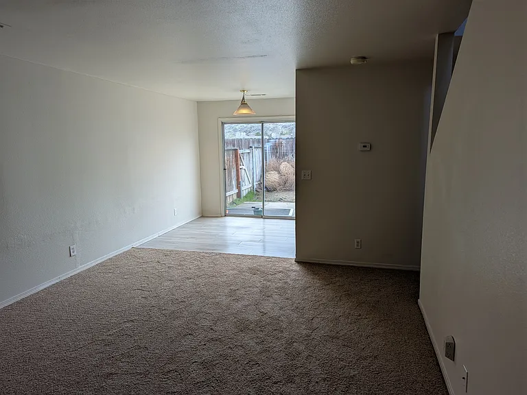 412 & 414 Valley Cir — Photo 6