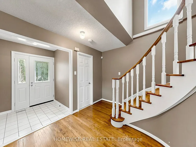 11 Briarcliffe Cres — Photo 19