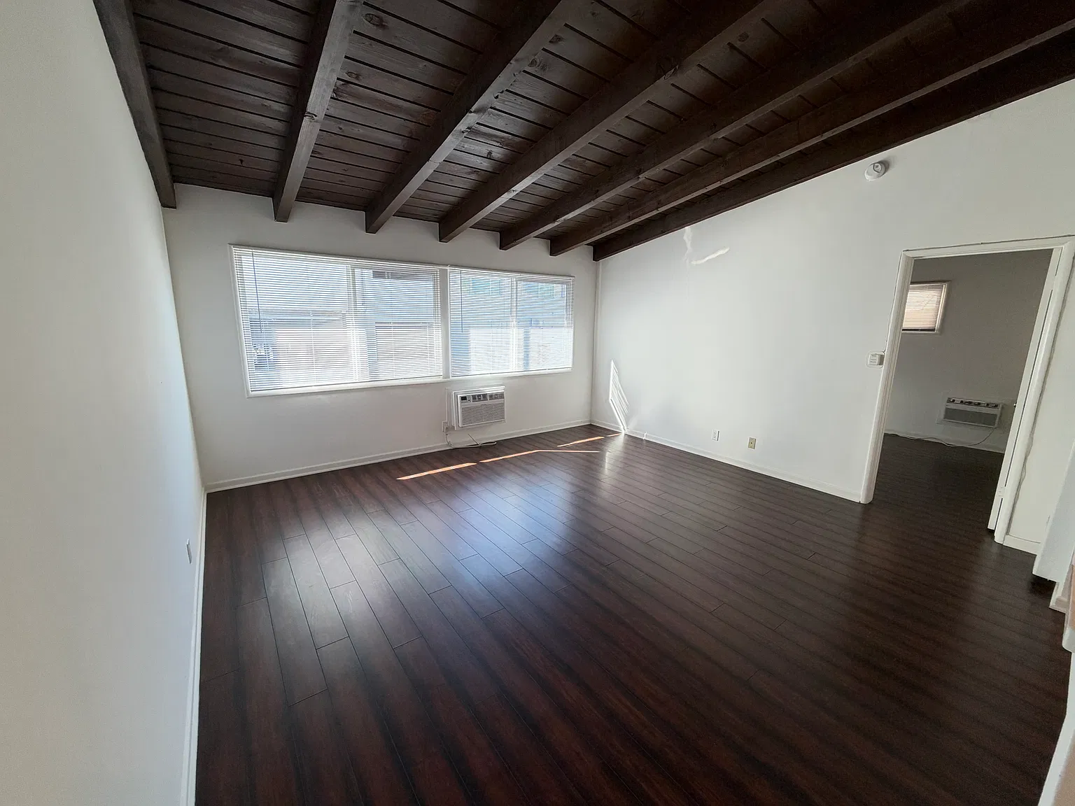 1 bed, $2,700 — Photo 3