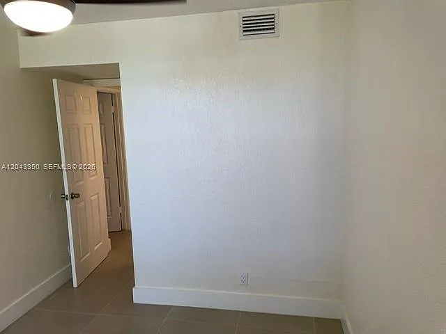 215 Lake Pointe Dr #109 — Photo 18