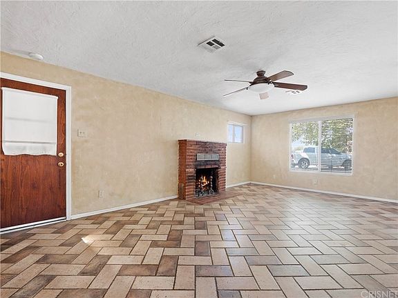 4th image of 38231 15th St E