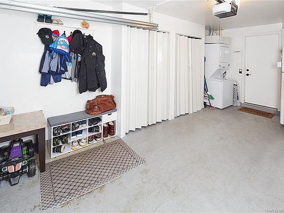 4th image of 12 Brooke Club Dr APT 4