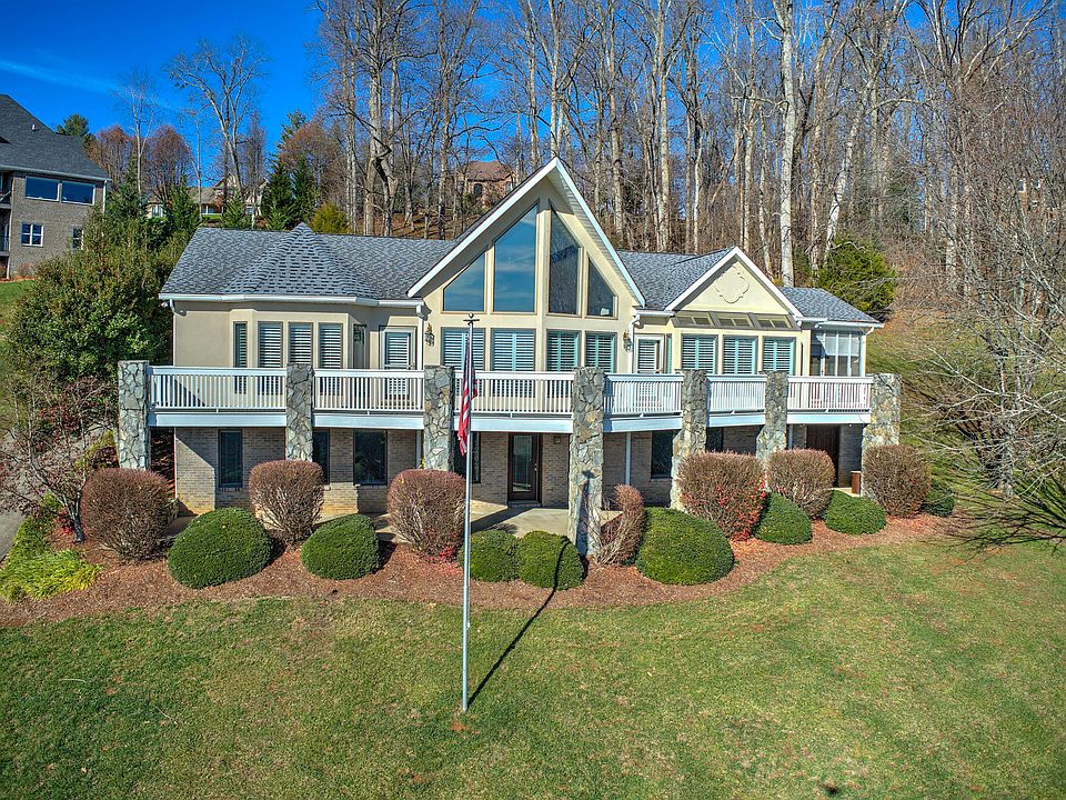 1st image of 3344 Berkshire Cir
