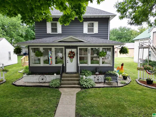 204 S Dundas St, Schaller, IA 51053