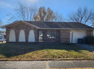 4217 Saddlebrook Ln, Evansville, IN 47715