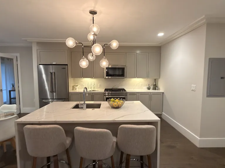 214 Market St #301 — Photo 2