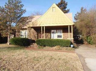 1032 S Ellison Ave, El Reno, OK 73036