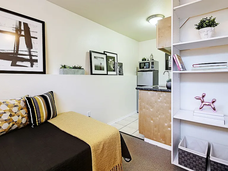 Convenient Apartments on Cap Hill! — Photo 12