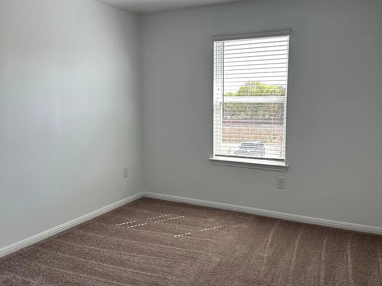 1021 Legend Milton Ln — Photo 30