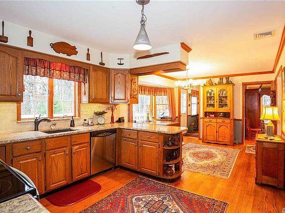 4th image of 22 Jefferson Landing Cir