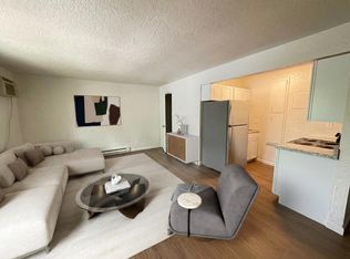 905 N Oak St, Madison, WI 53704