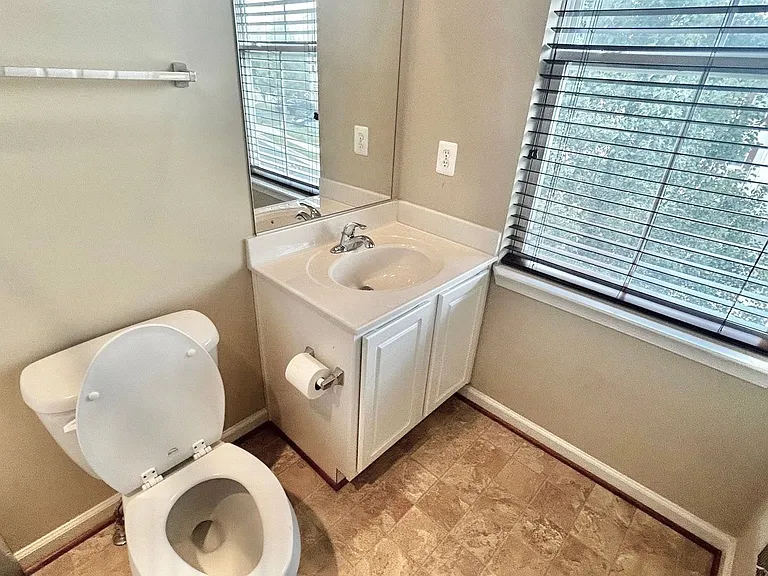 3030 Chinkapin Oak Ln — Photo 18
