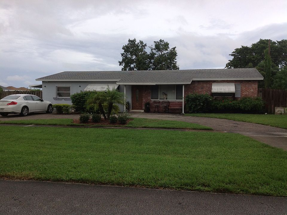 1st image of 1522 Linda Lou Dr