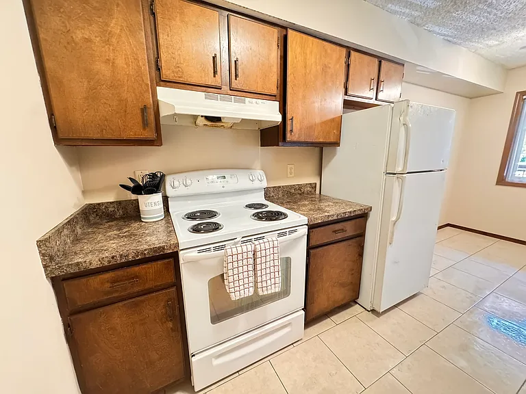 1802 Knox St #3 — Photo 3